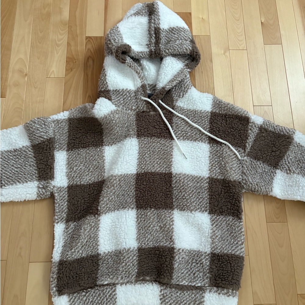 Cozy Brown and White Checkered Sweater